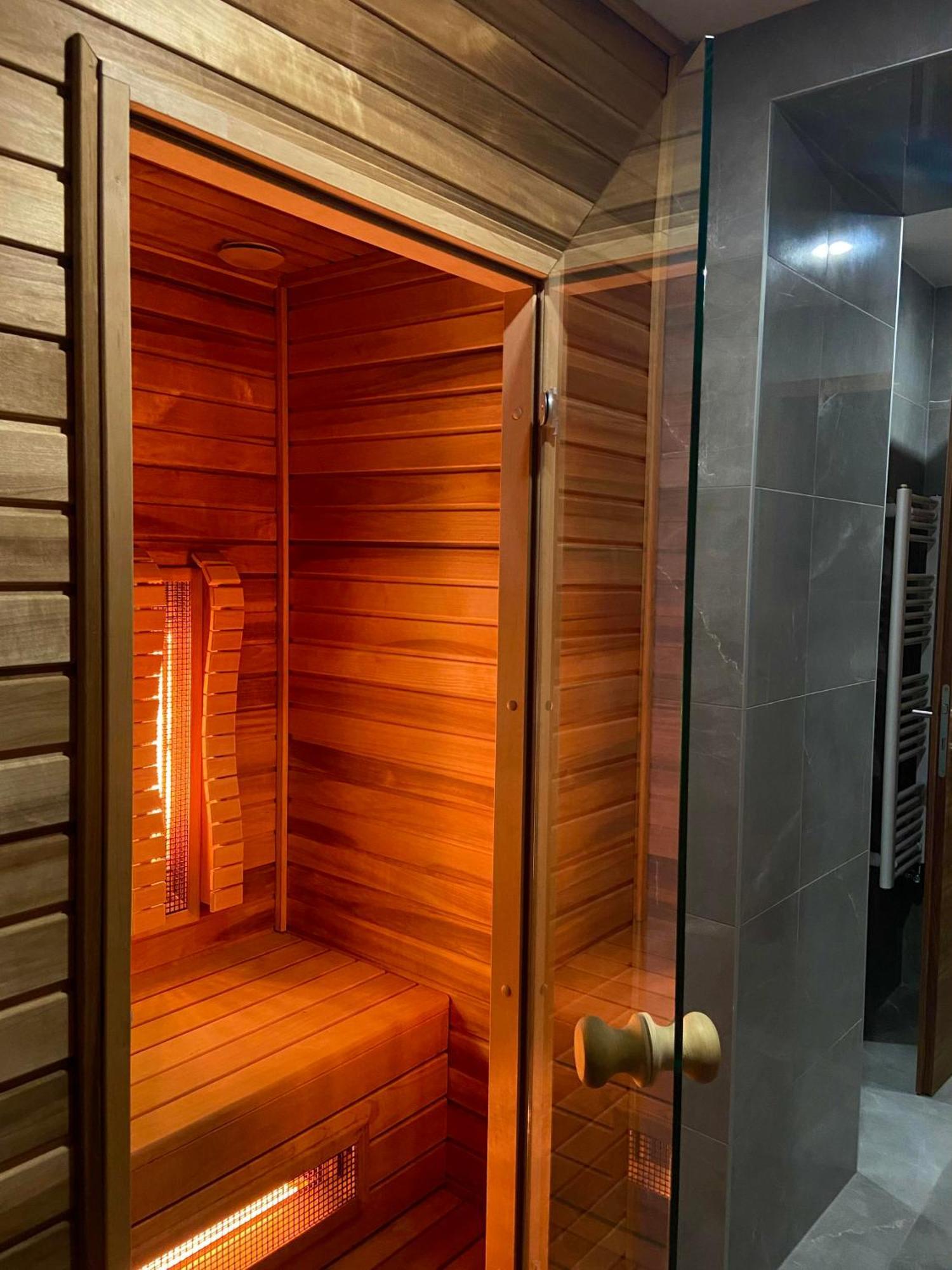 Artis Boutique Hotel Szombathely Exterior foto