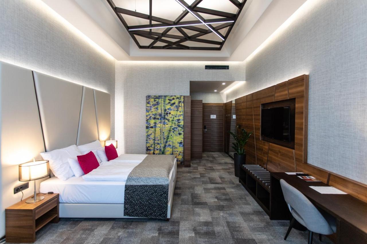 Artis Boutique Hotel Szombathely Exterior foto