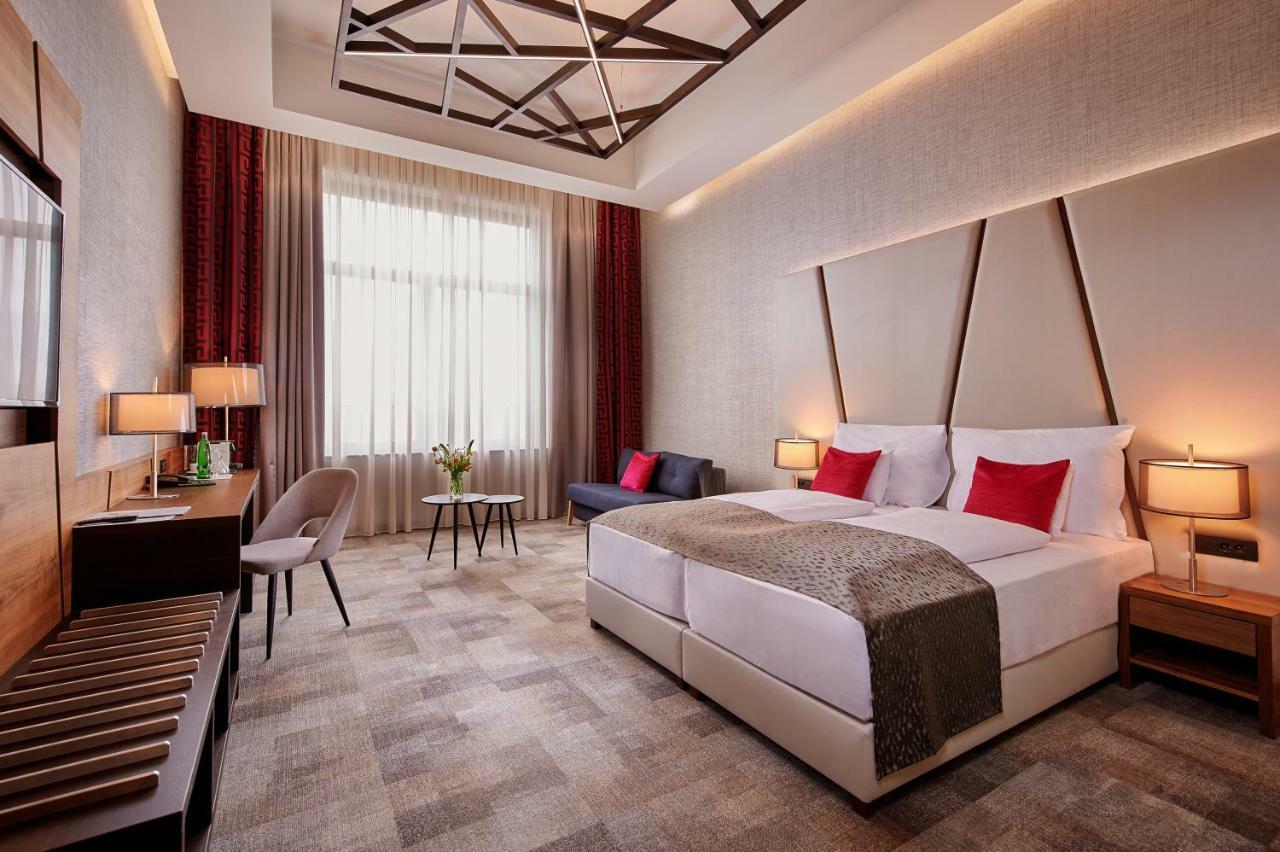 Artis Boutique Hotel Szombathely Exterior foto