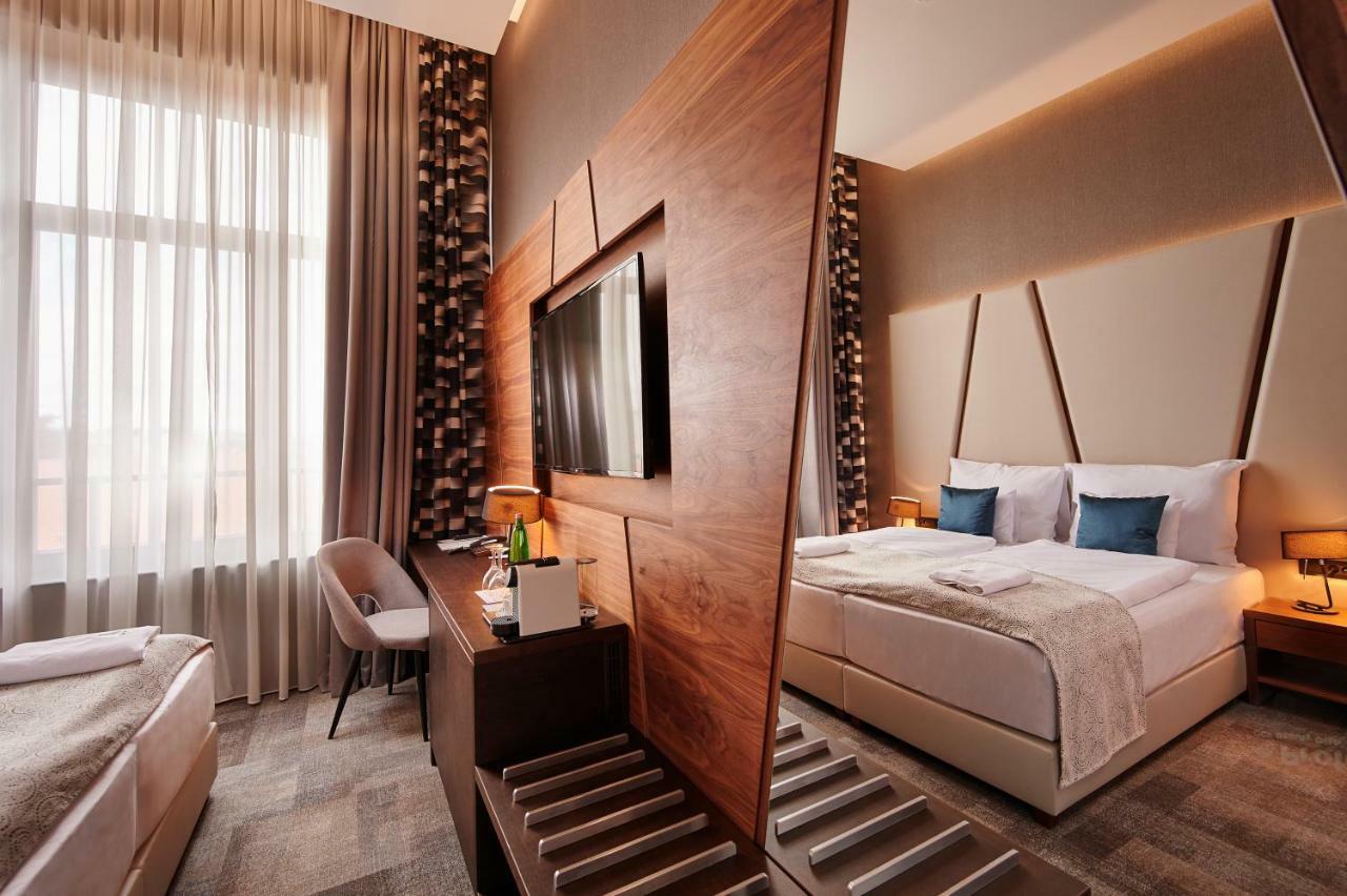Artis Boutique Hotel Szombathely Exterior foto