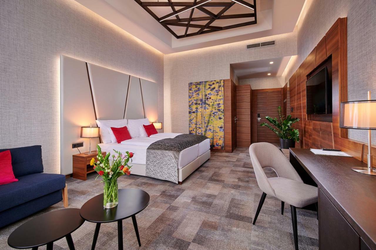 Artis Boutique Hotel Szombathely Exterior foto